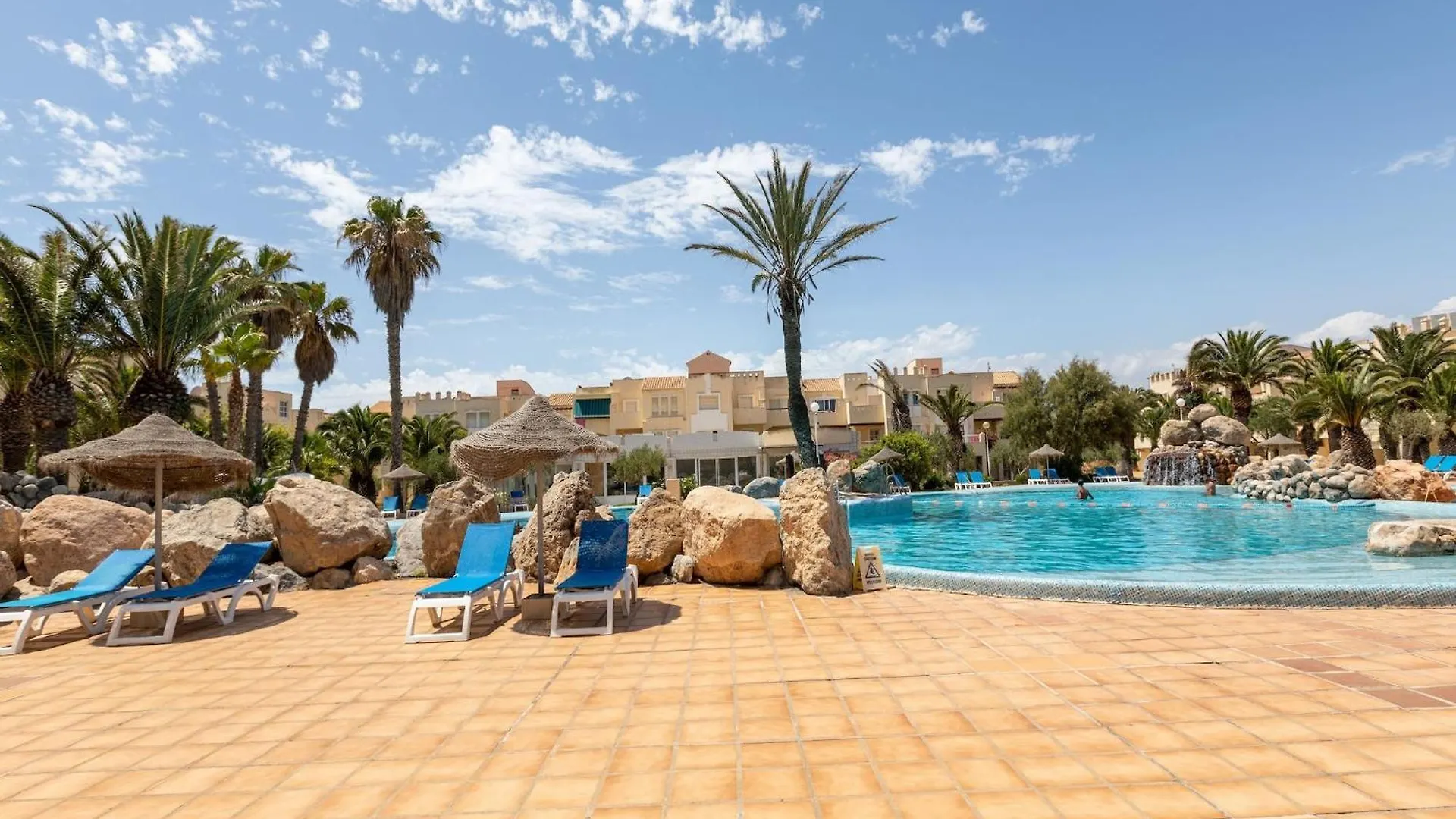 Lovely Apartment In Andaluc A Near Seabeach Las Salinas