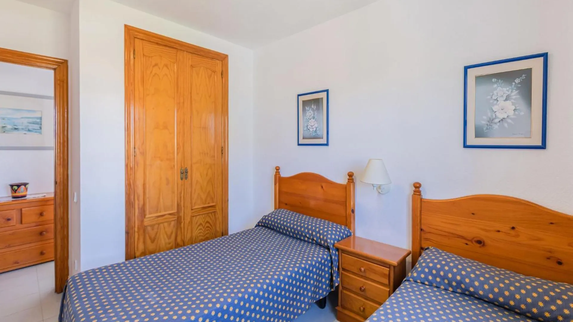 Lovely Apartment In Andaluc A Near Seabeach Las Salinas