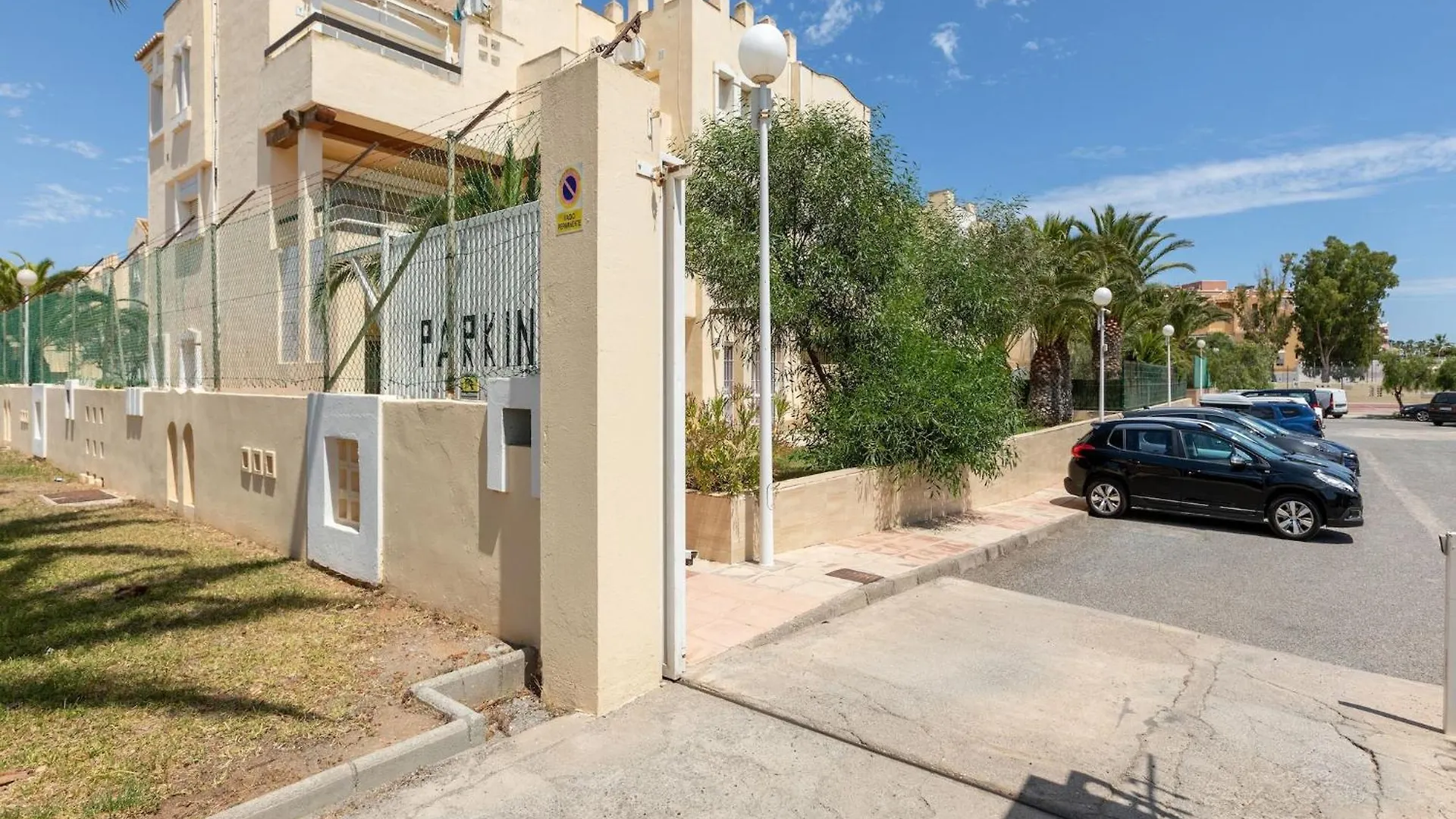 Lovely Apartment In Andaluc A Near Seabeach Las Salinas