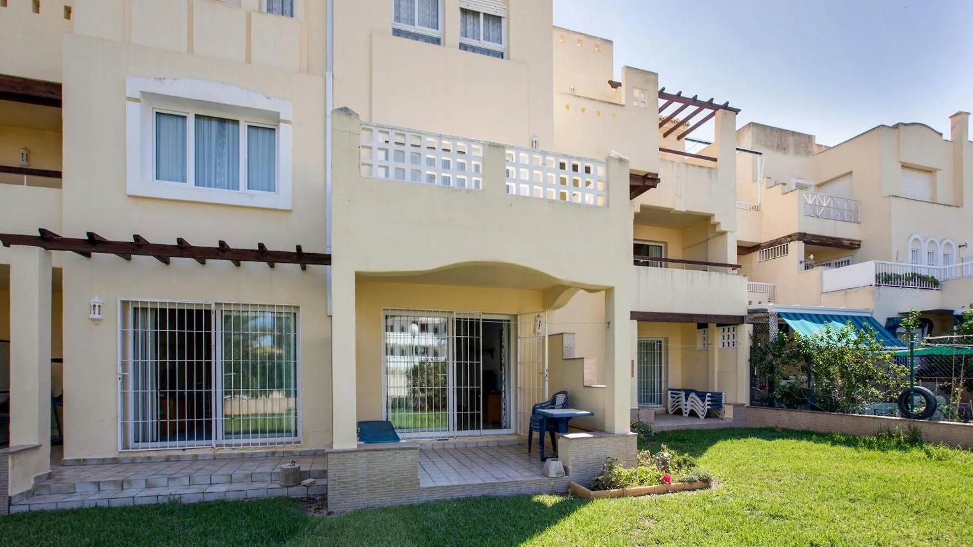 Lovely Apartment In Andaluc A Near Seabeach Las Salinas
