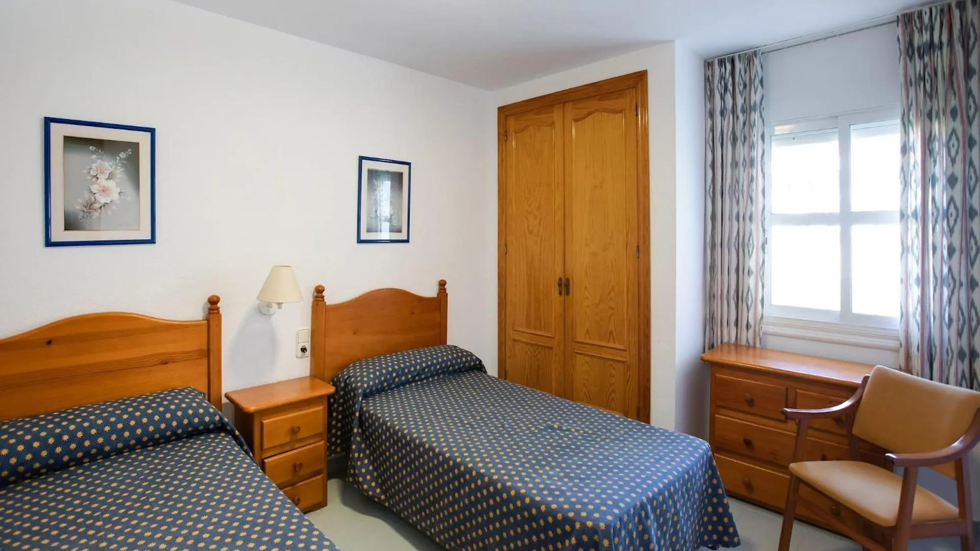 Lovely Apartment In Andaluc A Near Seabeach Las Salinas